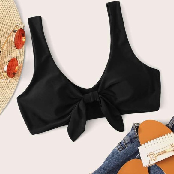 COPY - FRONT KNOT BLACK BIKINI TOP - Picture 1 of 3
